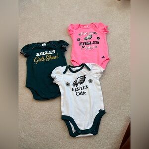 🌸5/$50🌸Gerber Baby Girls Eagles Bodysuit Set - Pink, White, Dark Green